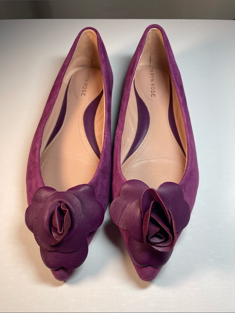 Taryn Rose Plum Suede Pointed Toe Flats with Floral Rosette Size5.5B Barely Used
